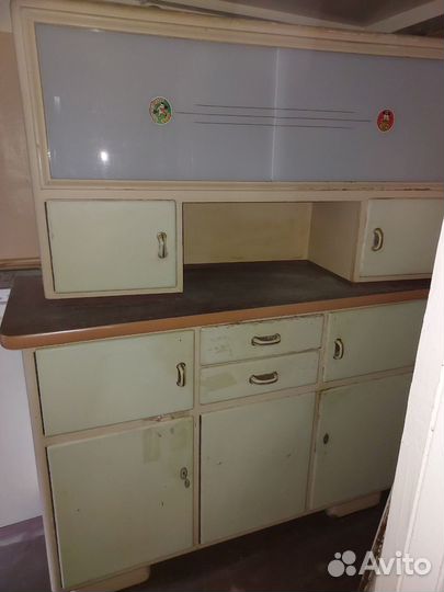 Старинный кухонный буфет ГДР