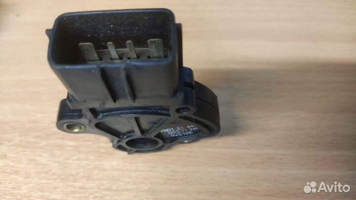 FN0121444 датчик ингибитор положения АКПП