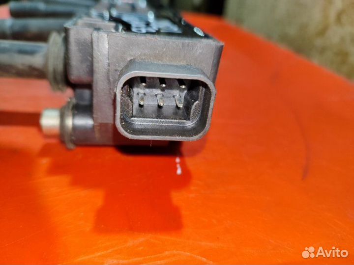 Катушка зажигания Opel Vectra B седан 1.6I X16XEL