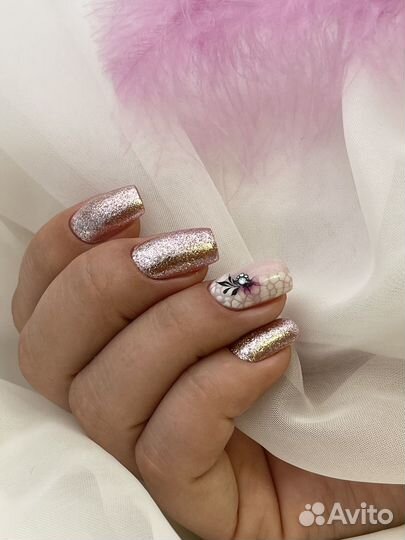 Наращивание ногтей, гель лак, прокол ушей