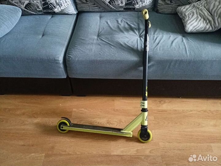 Трюковой самокат