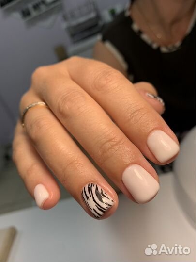 Модель на маникюр для отработки скорости(в салоне)