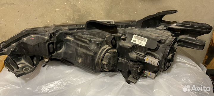 Фара правая mitsubishi outlander III