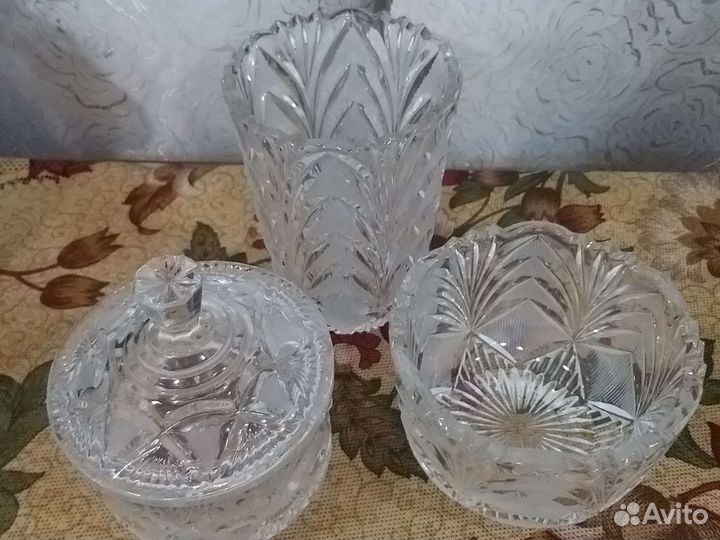 Хрусталь (ваза, конфетницы, сахарница, салатница)