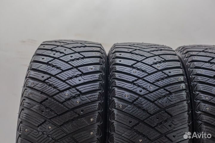Goodyear Ultragrip Ice Arctic 205/55 R16 94T