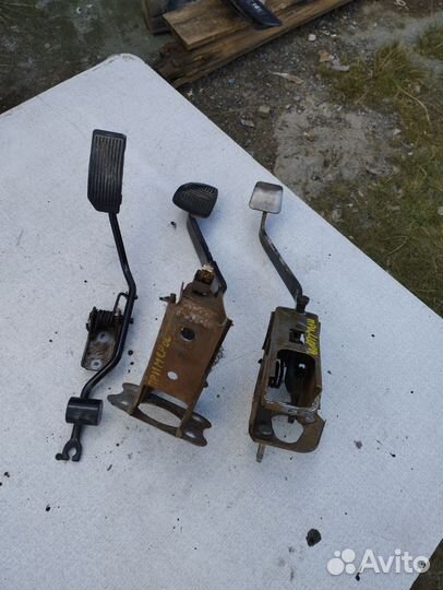 Педали Nissаn Рrimеra Ниcсaн Пpимеpа P11