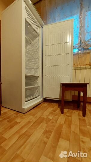 Морозильный шкаф