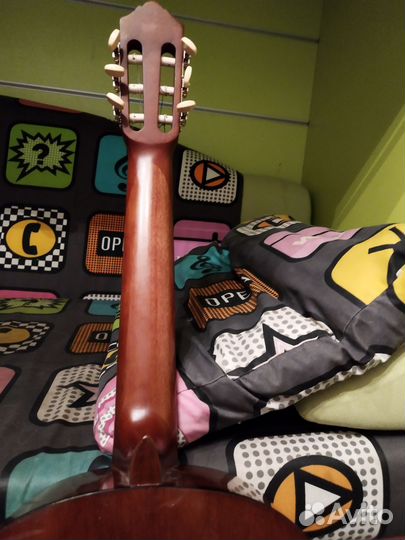 Классическая гитара yamaha c40