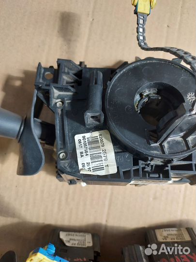 Блок подрулевых переключателей Renault Logan