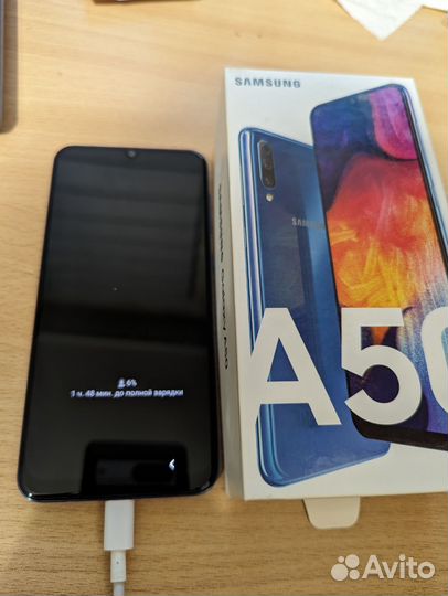 Samsung Galaxy A50, 4/64 ГБ