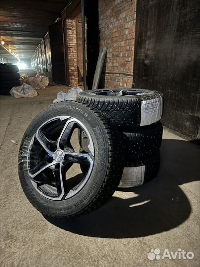 Nokian Tyres Hakkapeliitta 8 11/9.5 R15