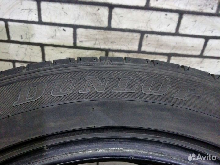 Dunlop SP Sport Maxx 050 215/55 R17 94V