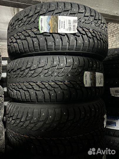 Ikon Tyres Autograph Ice 9 SUV 265/45 R21 108T