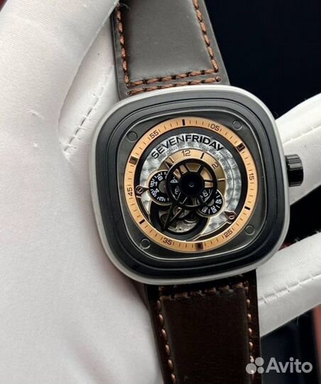Мужские часы sevenfriday