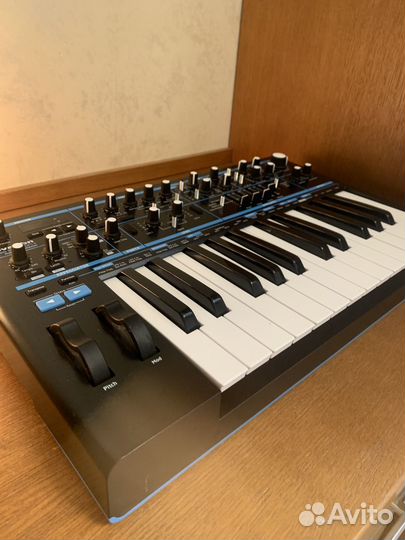 Аналоговый синтезатор novation bass station 2
