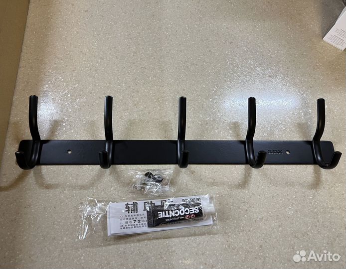 Вешалка настенная