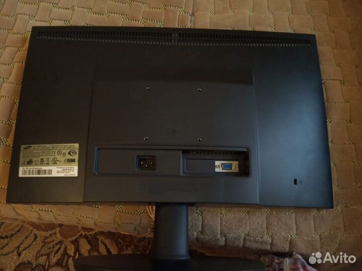 Монитор samsung 20 дюймов E2020N