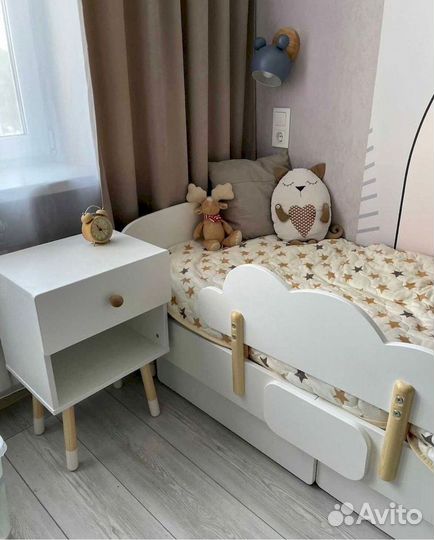Детская мягкая кровать с бортиками