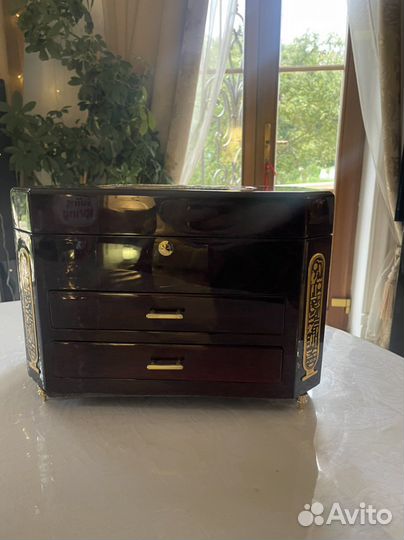 Шкатулка для драгоценностей Credan