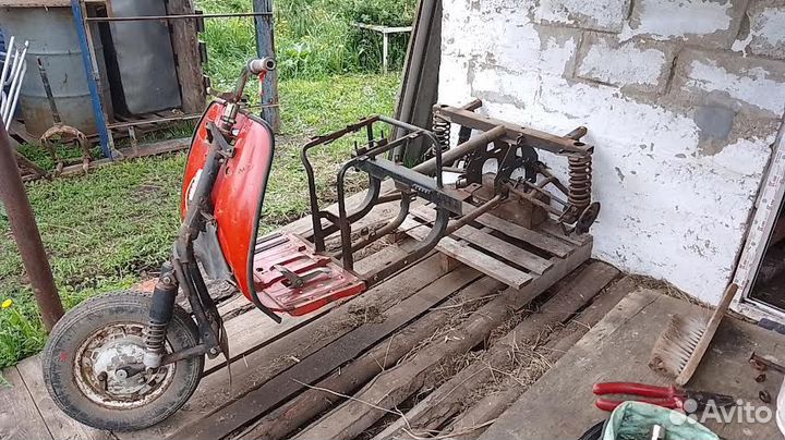 Мотороллер Муравей- запчасти