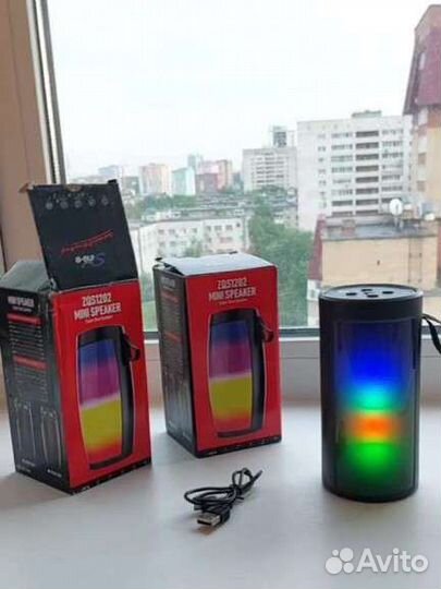 Портативная колонка bluetooth