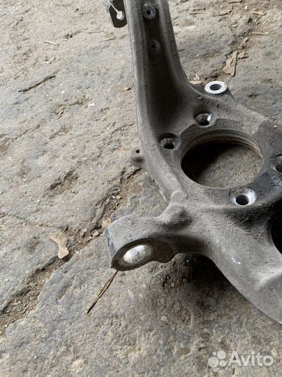 Кулак поворотный передний правый Audi A6 C7