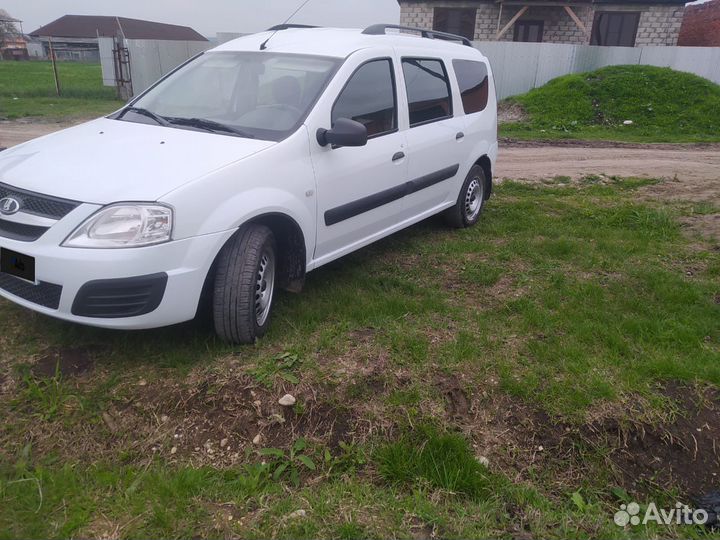 LADA Largus 1.6 МТ, 2017, битый, 138 000 км