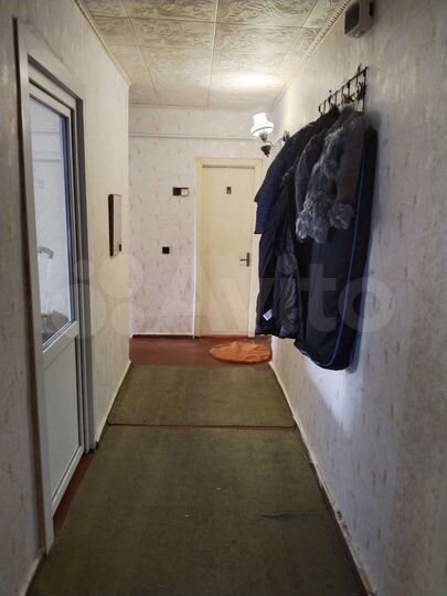 2-к. квартира, 54 м², 1/3 эт.