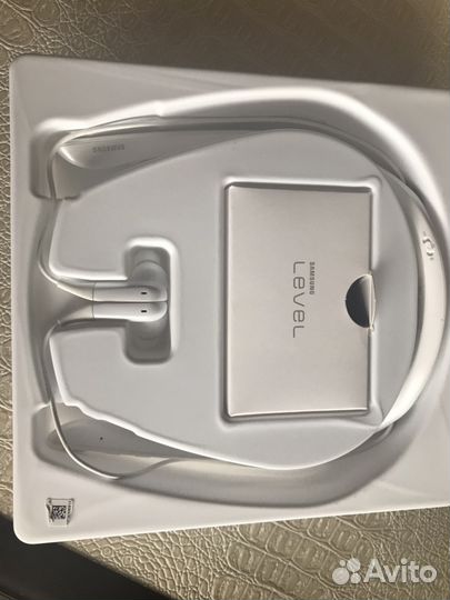 Наушники SAMSUNG