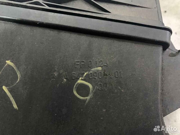 Корпус воздушного фильтра L Мерседес ом642