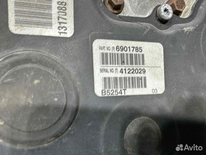 Двигатель Volvo S60 B5254T4122029 B5254T3