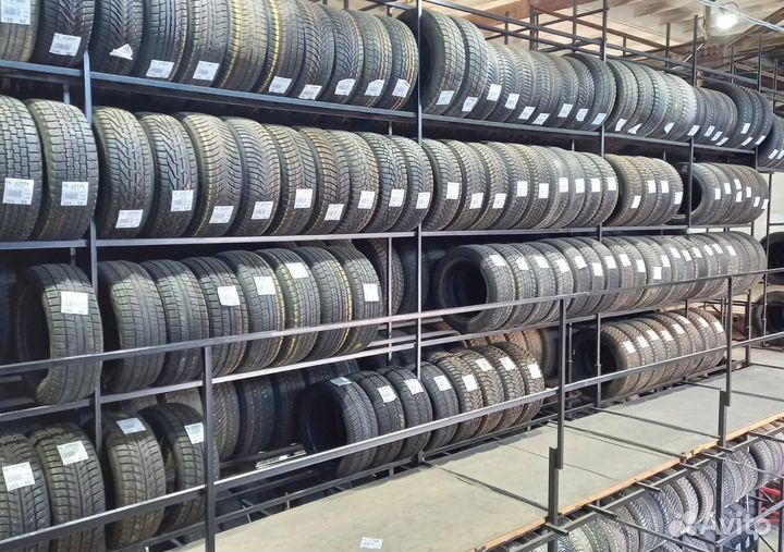 Pirelli Cinturato P7 235/35 R20