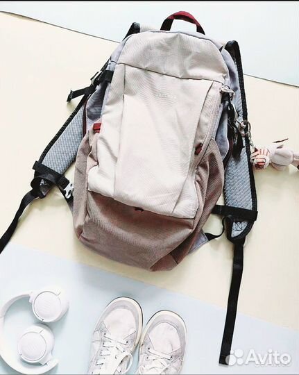 Рюкзак в стиле Quechua Decathlon 20л