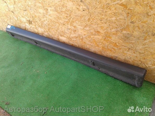 Пластиковый порог Mitsubishi Outlander 3