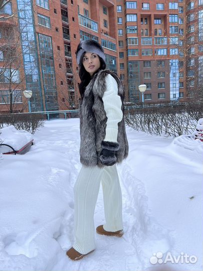 Жилет из чернобурки