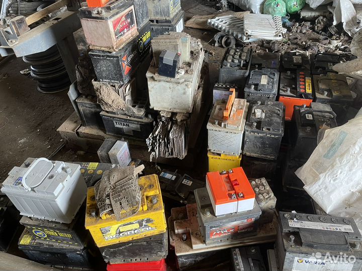 Продам старые аккумуляторы