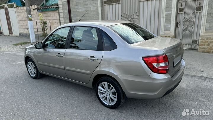 LADA Granta 1.6 AT, 2021, 36 142 км