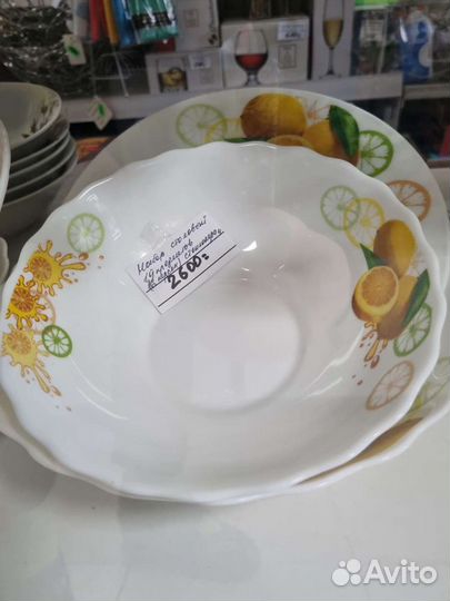 Набор столовый тарелки и большое блюдо на 6 персон
