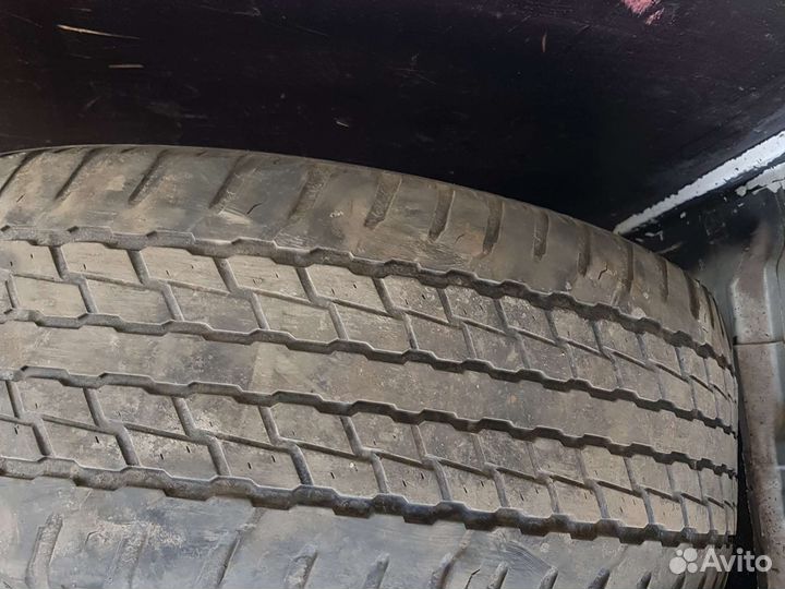 Yokohama 106ZS 285/60 R18