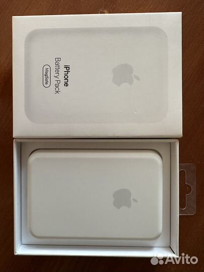 iPhone battery pack magsafe