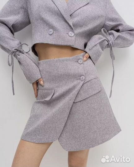 Твидовый костюм с короткой юбкой M