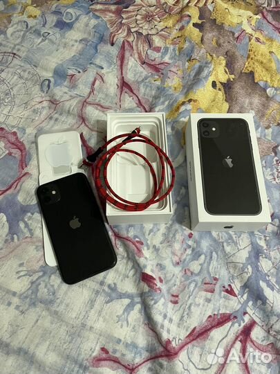 iPhone 11, 64 ГБ