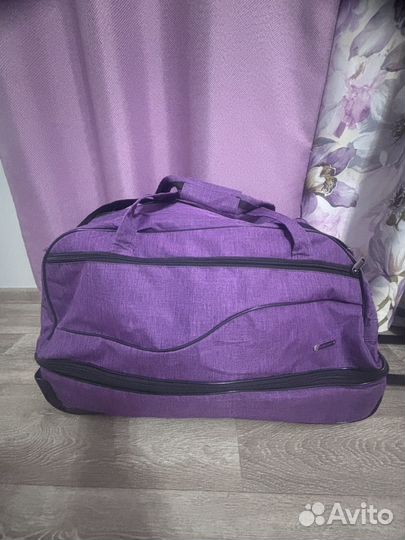 Сумка дорожная на колесах с выдвижной ручкой