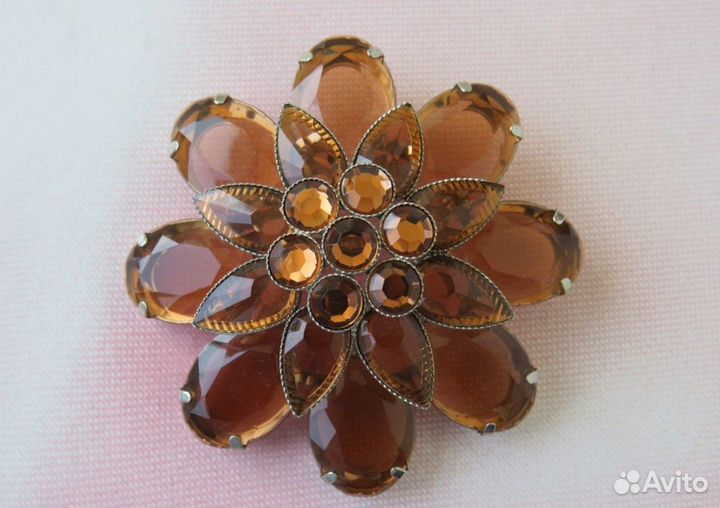 Крупная винтажная брошь Американский винтаж