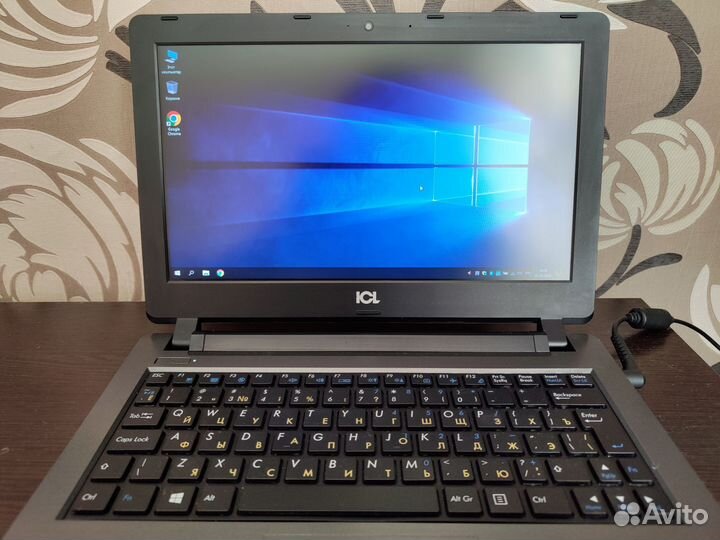 Ноутбук Clevo 4 гб озу, 500 Гб HDD