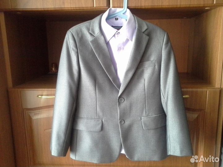 Костюм для первокласника 122-124. Пиджак 146