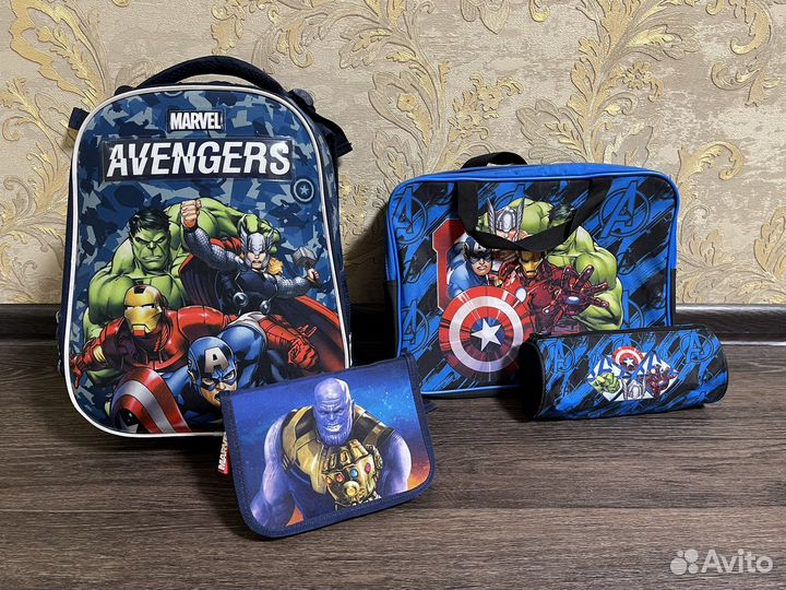 Ранец школьный для мальчика в отличном состояние