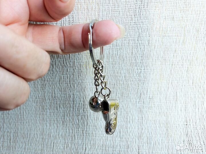 Бронь Брелок футбольный мяч и бутса