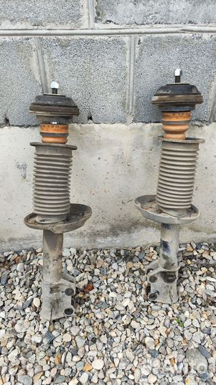 Стойка амортизатора opel