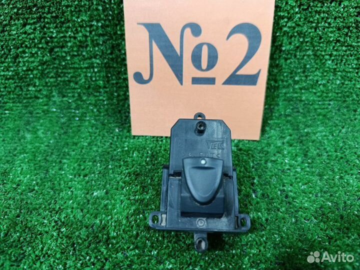 Кнопка стеклоподъемника задняя Honda Civic 4D R18A